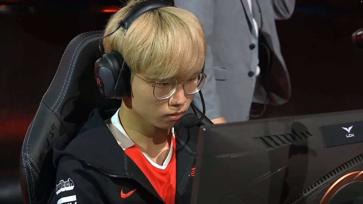 关于Faker爆冷击败塞尔维亚队,战术调整引爆全场!的信息 关于Faker爆冷击败塞尔维亚队,战术调整引爆全场!的信息